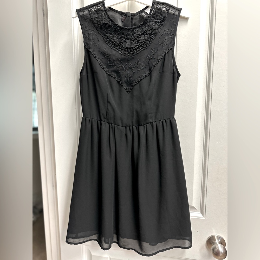H&M A-line black dress